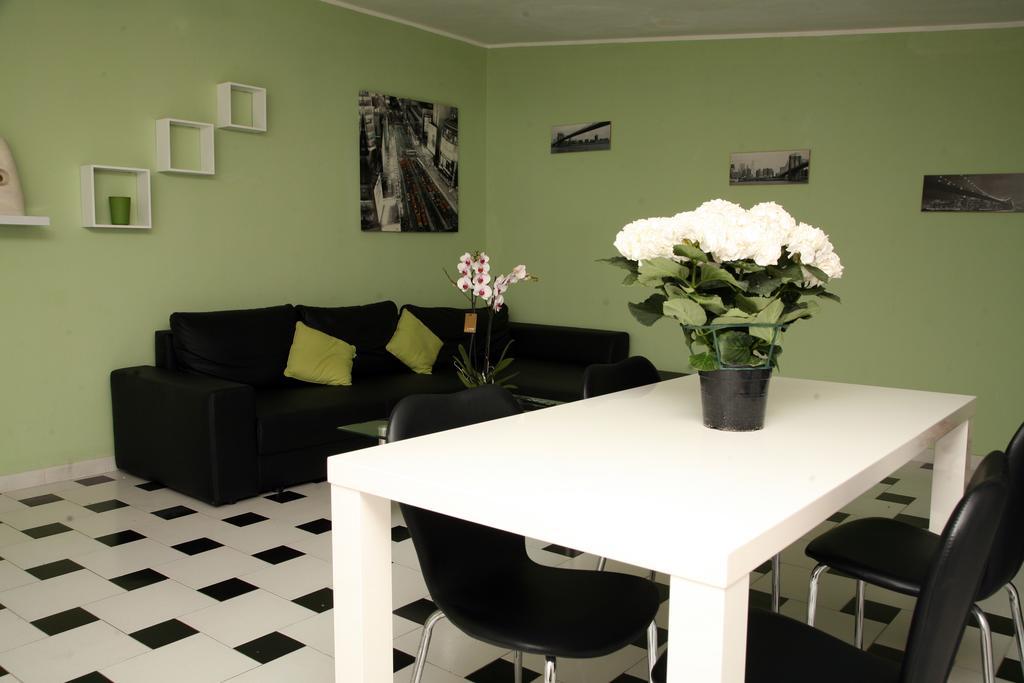 De Amicis Apartment Cagliari Szoba fotó