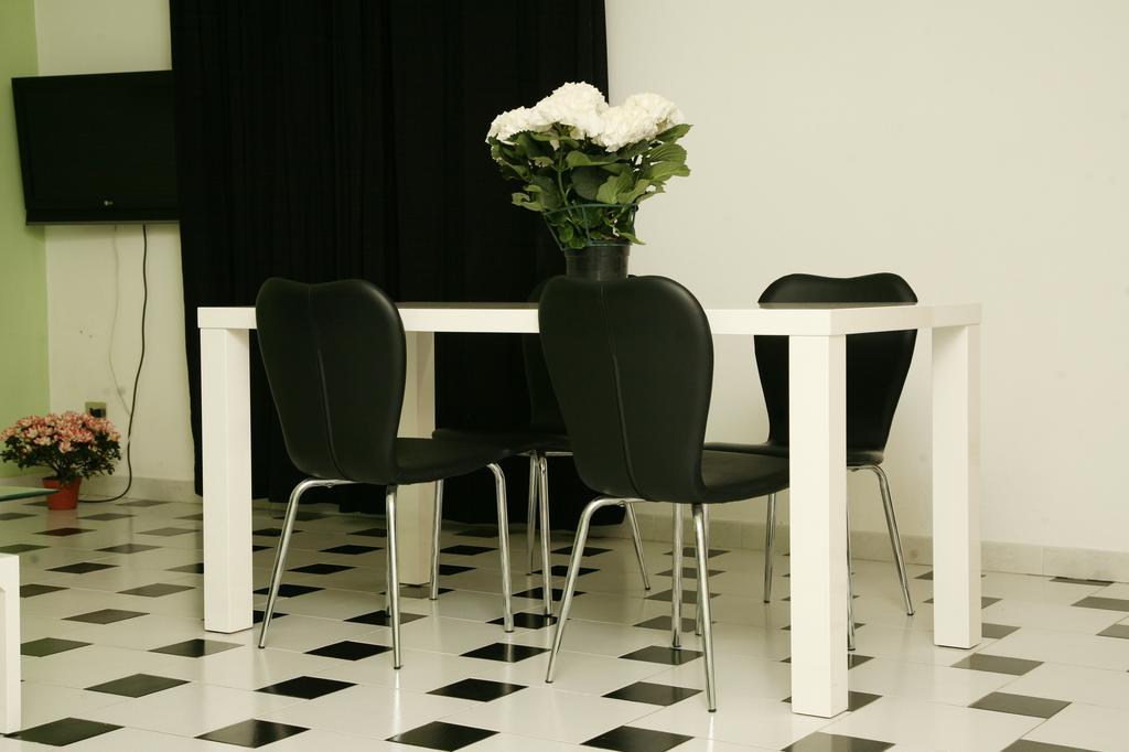 De Amicis Apartment Cagliari Szoba fotó